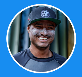 Harold
English Spanish Surf Instructor